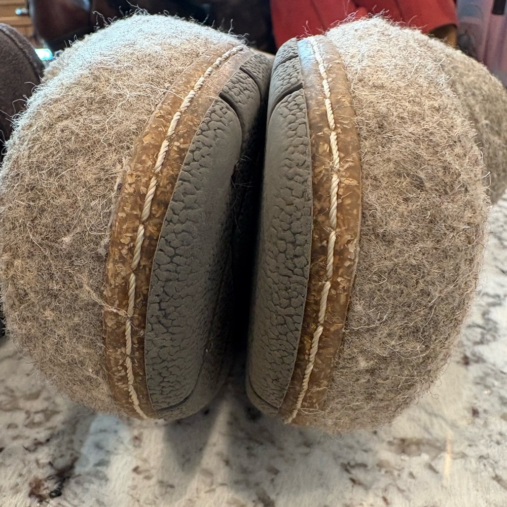 2 Pairs Earth Shoes size 8 Very Good Condition - Picture 11 of 13